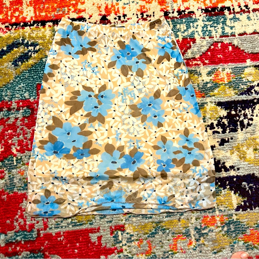 Woman’s mid length stretchy floral skirt